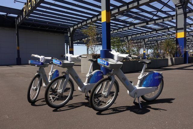 Photo of the new Citi Bike e-bikes which have longer-lasting batteries and are white instead of blue